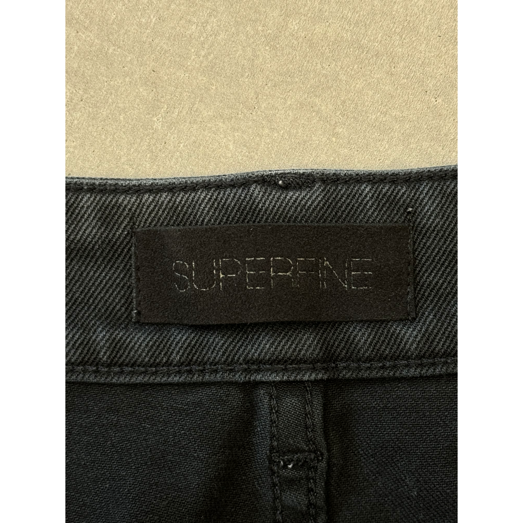 SUPERFINE(スーパーファイン)のスーパーファイン デニム パンツ 32 ブラック SUPER FINE ジーンズ メンズのパンツ(デニム/ジーンズ)の商品写真