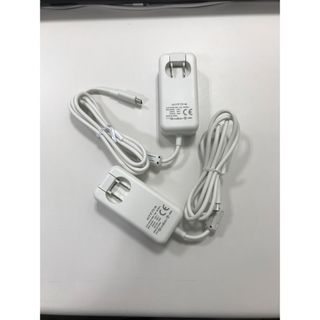 エヌティティドコモ(NTTdocomo)のドコモ純正品ACアダプタ06  2個セット(バッテリー/充電器)