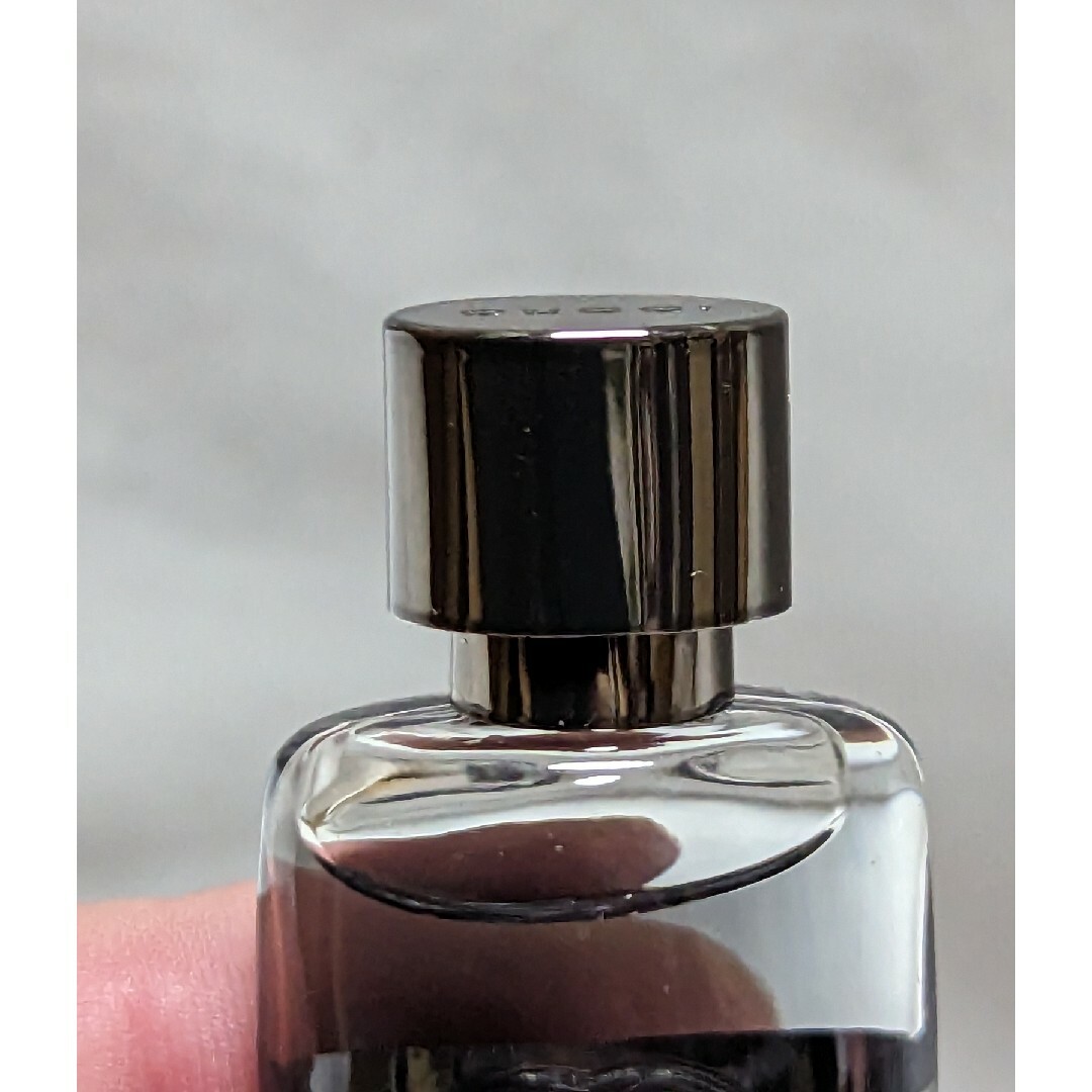 Gucci(グッチ)のグッチギルティプールオムオードトワレ5ml コスメ/美容のコスメ/美容 その他(その他)の商品写真