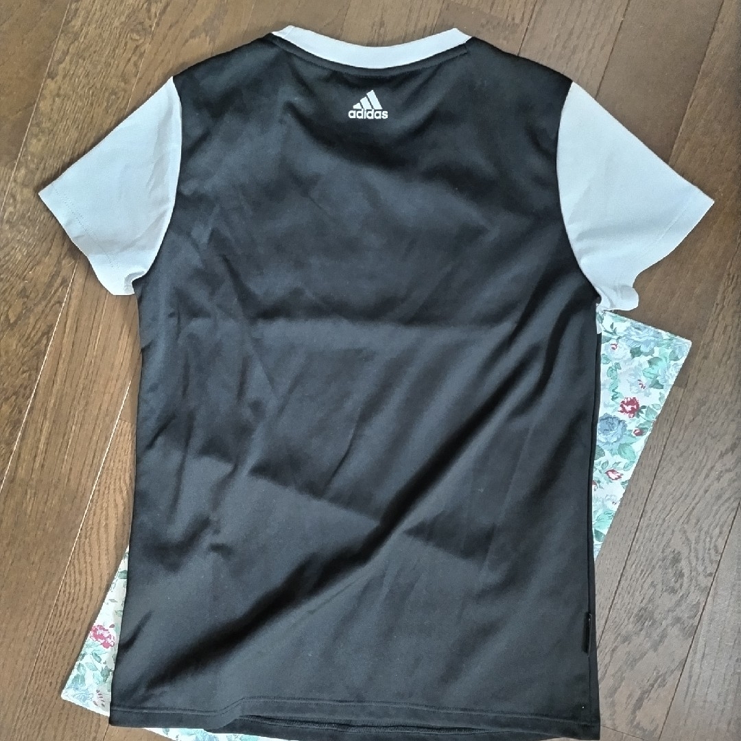 adidas(アディダス)のadidas　Tシャツ kids150 キッズ/ベビー/マタニティのキッズ服女の子用(90cm~)(Tシャツ/カットソー)の商品写真