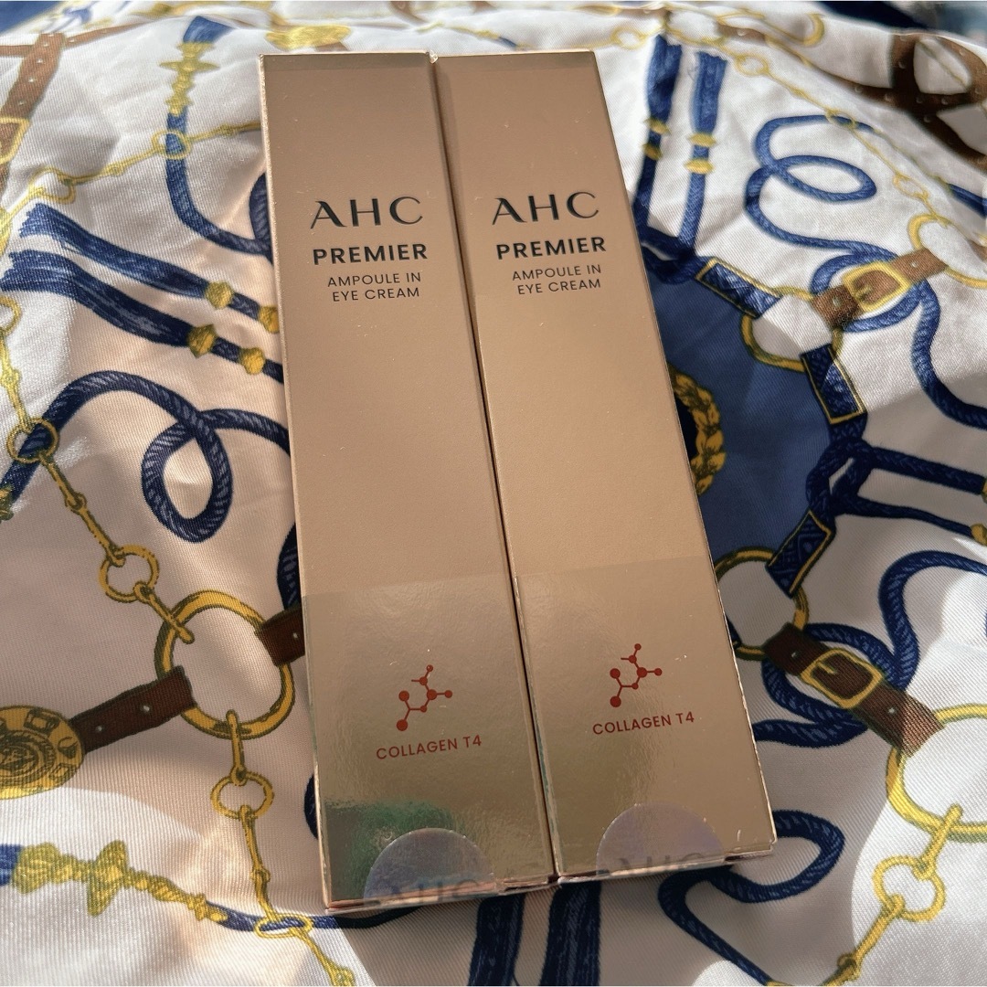 AHC(エイエイチシー)のAHC premiumアイクリーム　新品未使用 コスメ/美容のスキンケア/基礎化粧品(アイケア/アイクリーム)の商品写真