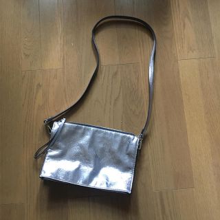 ザラ(ZARA)の日替わりタイムセールZARAシルバーショルダーバック2way(ショルダーバッグ)