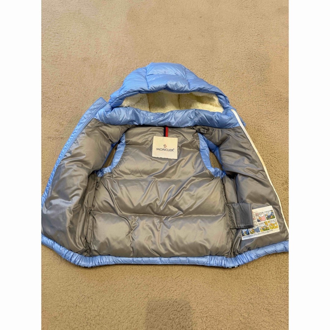 MONCLER(モンクレール)のMONCLER キッズ　ダウンベスト キッズ/ベビー/マタニティのキッズ服男の子用(90cm~)(ジャケット/上着)の商品写真