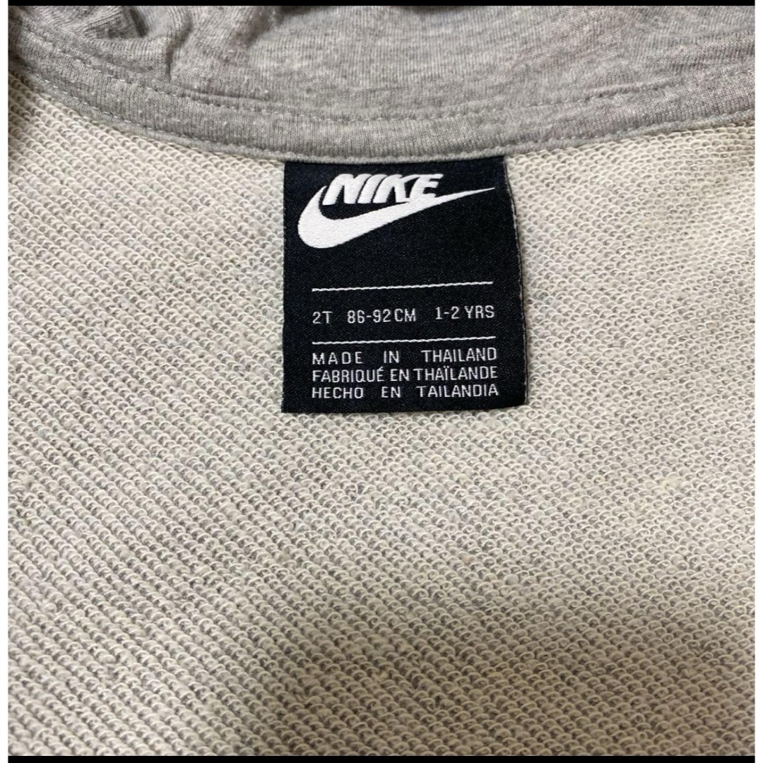 NIKE(ナイキ)のNIKE パーカー 90cm キッズ/ベビー/マタニティのキッズ服男の子用(90cm~)(ジャケット/上着)の商品写真