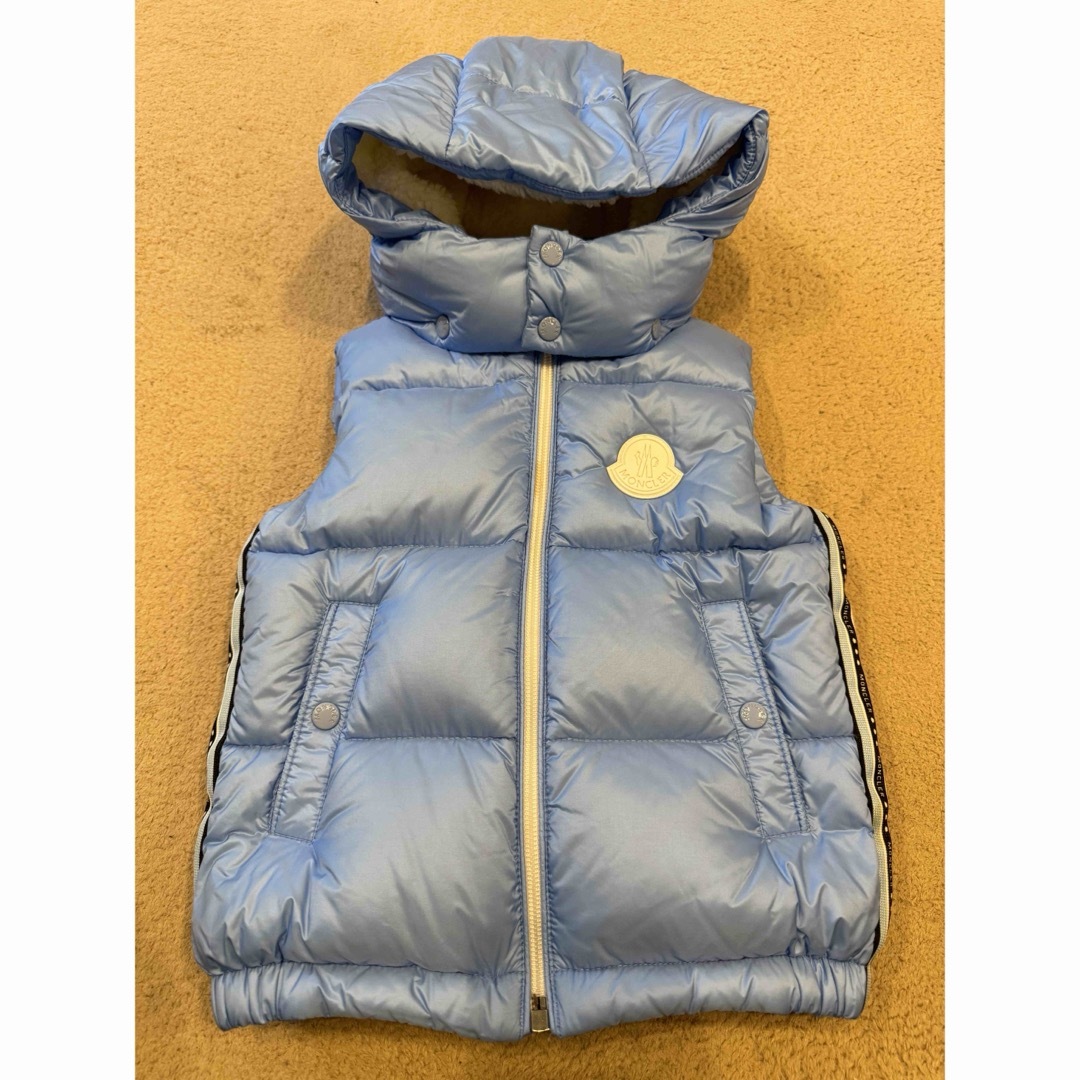 MONCLER キッズ　ダウンベストジャケット/上着