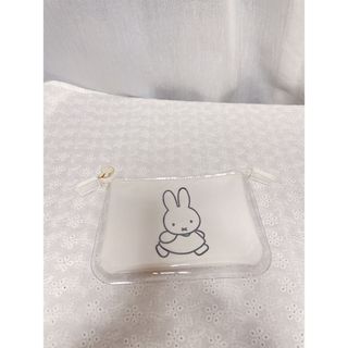 ミッフィー(miffy)のミッフィーポーチ　miffy ホワイト(ポーチ)