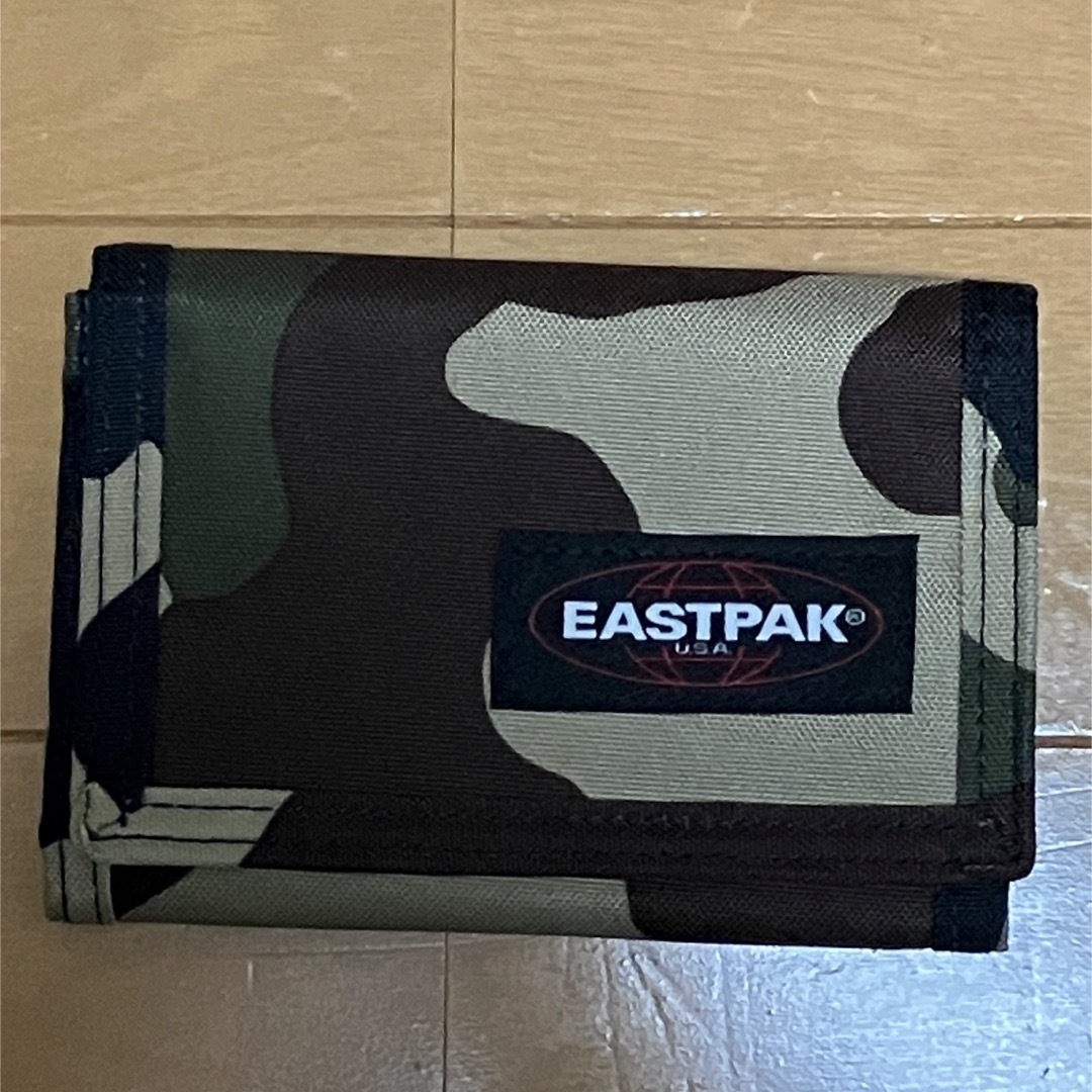 EASTPAK(イーストパック)のEASTPAK イーストパック　財布　コインケース メンズのファッション小物(コインケース/小銭入れ)の商品写真