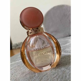 ブルガリ(BVLGARI)のBVLGARI ROSE GOLDEA(香水(女性用))