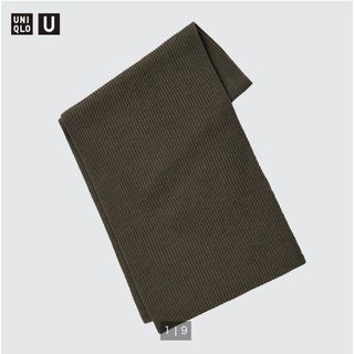 ユニクロ(UNIQLO)のユニクロ　チャンキーストール　オリーブ(マフラー/ショール)