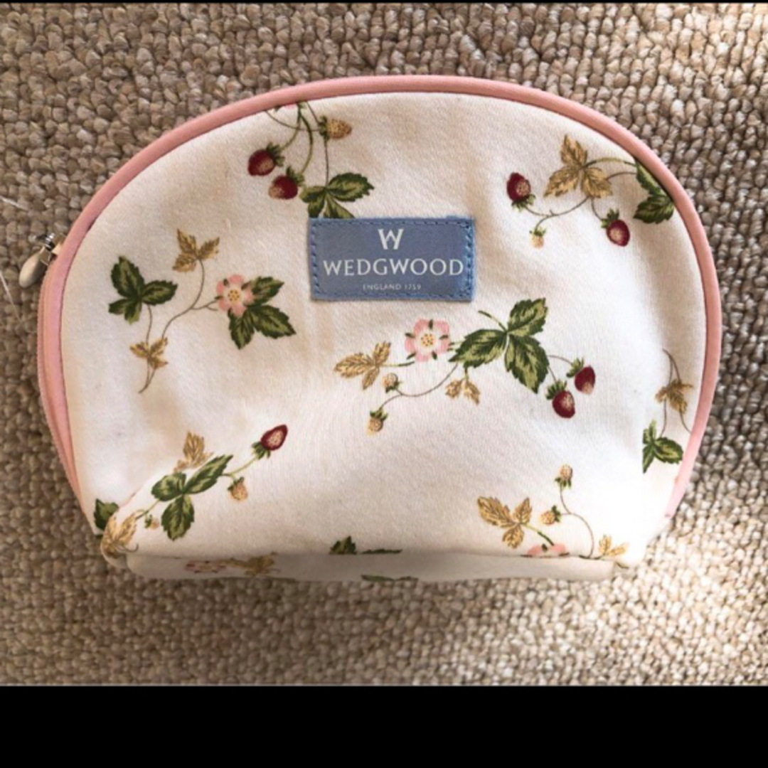 WEDGWOOD(ウェッジウッド)の【美品】【バラ売り可】WEDGWOODポーチ、トート、ミニ巾着3点セット レディースのファッション小物(ポーチ)の商品写真