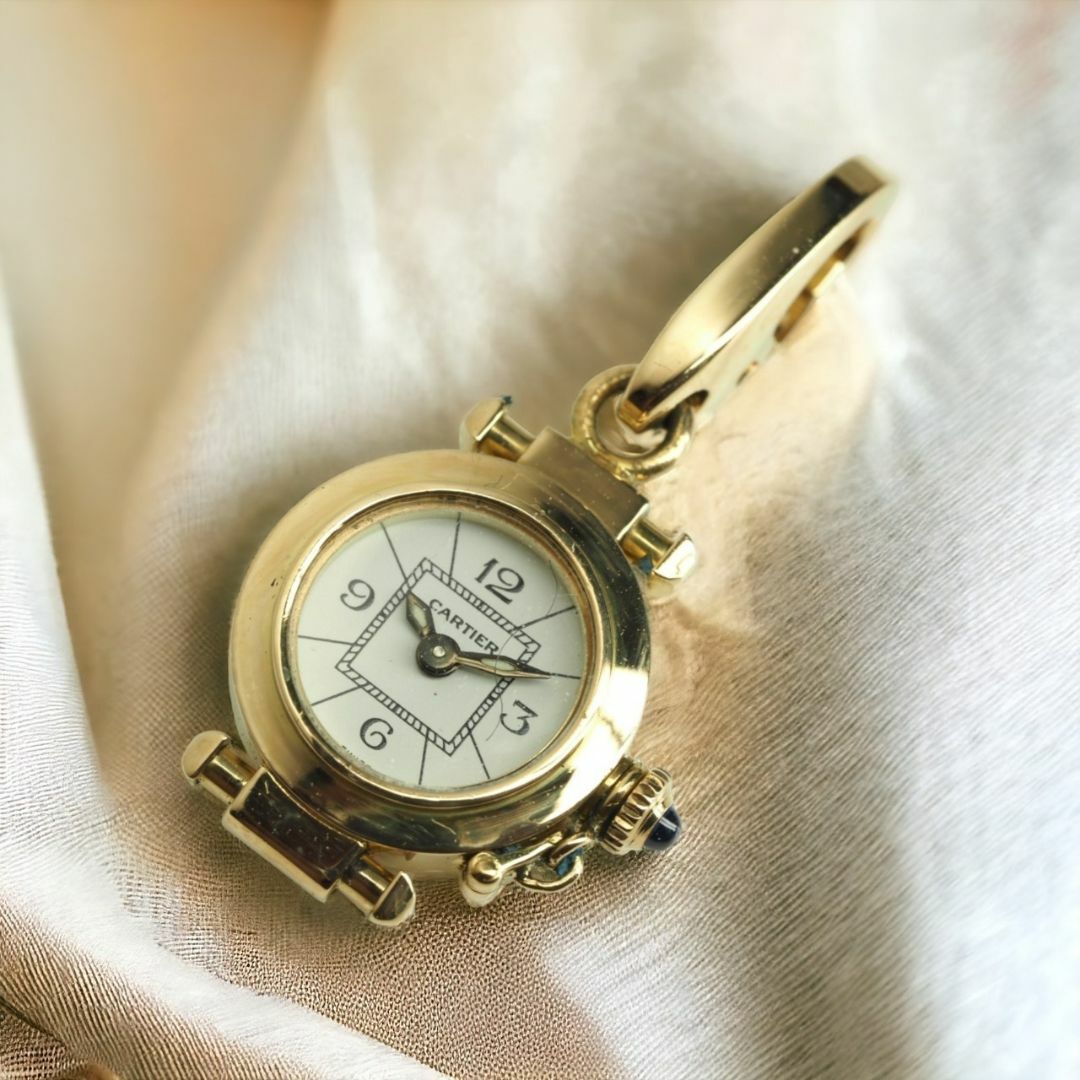 Cartier　カルティエ　パシャ　チャーム　750YG 時計　レア！アクセサリー