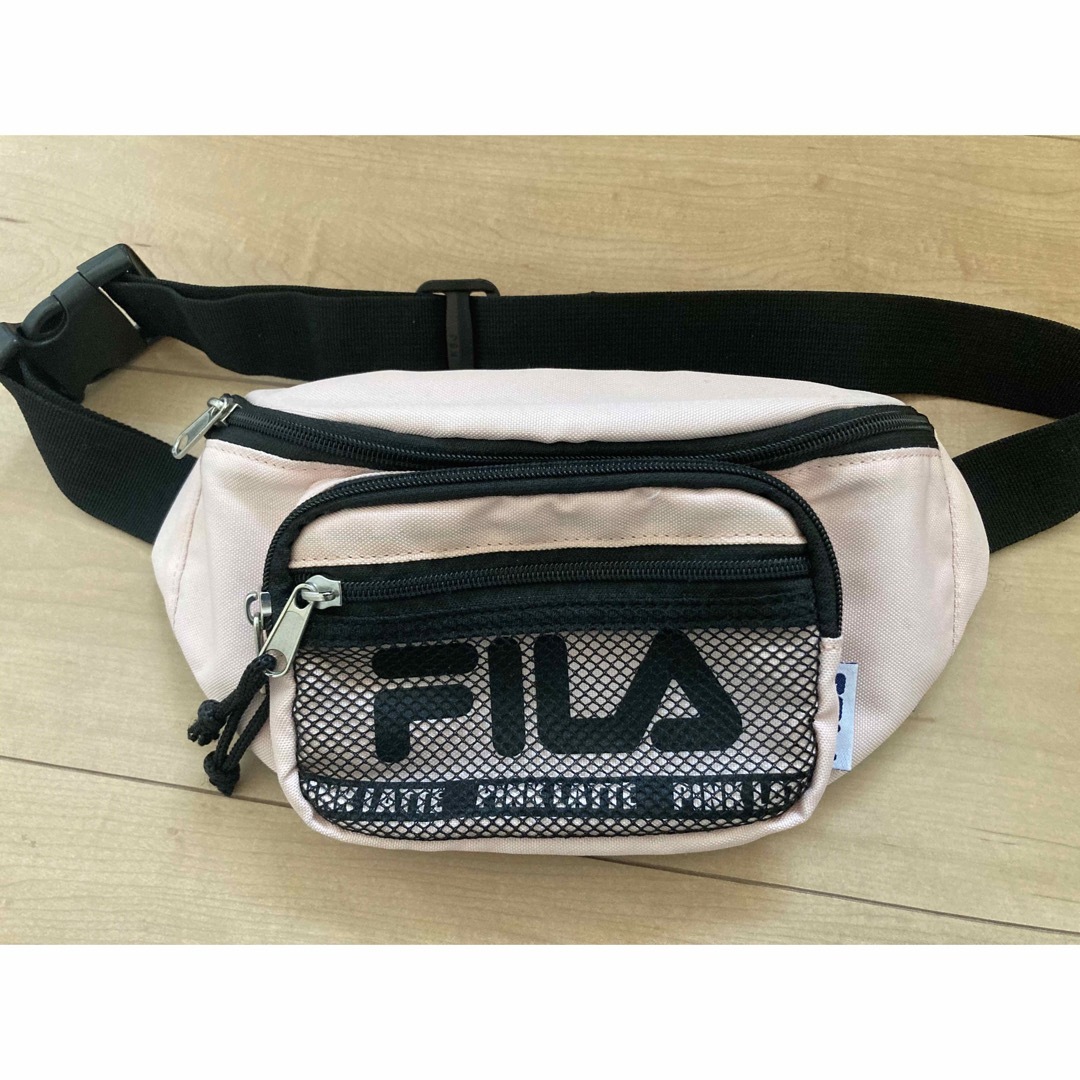 ピンクラテ　FILA ウエストポーチ | フリマアプリ ラクマ