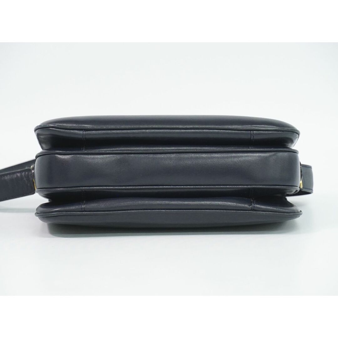 CELINE - 本物 セリーヌ CELINE 馬車金具 ショルダーバッグ CELINE - 本物 セリーヌ CELINE 馬車金具 ショルダーバッグ