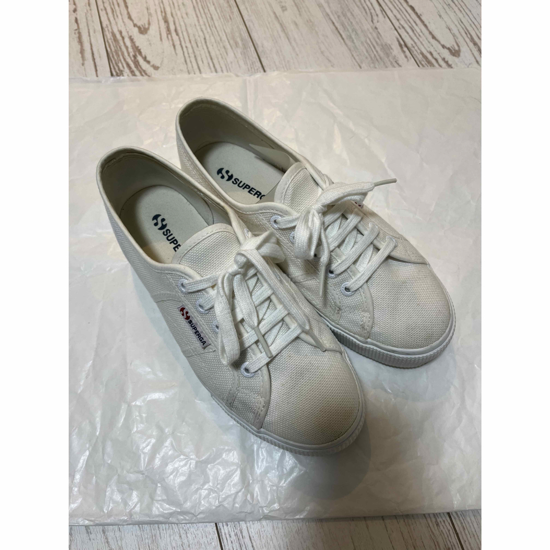 SUPERGA(スペルガ)の【SUPERGA】スペルガ ホワイト 厚底3.5cm レディースの靴/シューズ(スニーカー)の商品写真