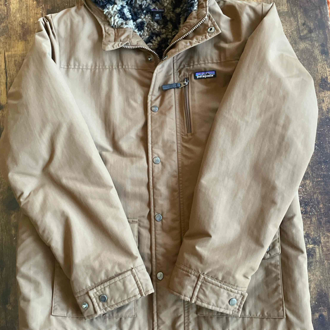 patagonia(パタゴニア)のパタゴニア　ボーイズ　XXL キッズ/ベビー/マタニティのキッズ服男の子用(90cm~)(ジャケット/上着)の商品写真