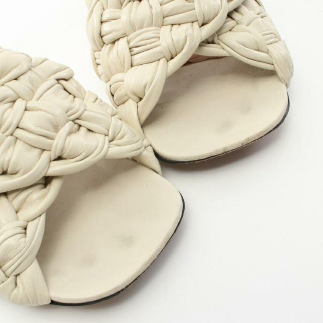 Bottega Veneta(ボッテガヴェネタ)のBOARD サンダル レザー アイボリー レディースの靴/シューズ(サンダル)の商品写真