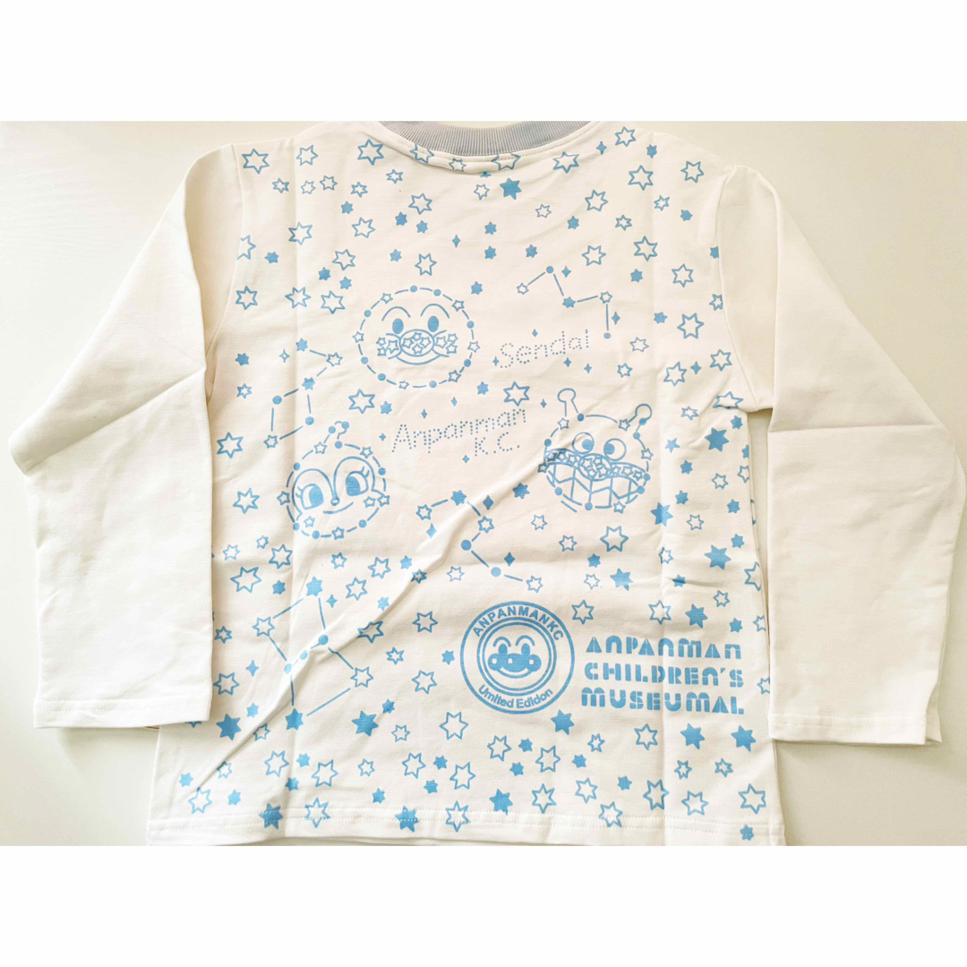 新品 アンパンマン 長袖Tシャツ 120cm 白 キッズ/ベビー/マタニティのキッズ服女の子用(90cm~)(Tシャツ/カットソー)の商品写真