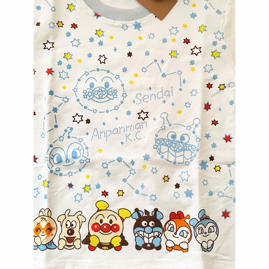 新品 アンパンマン 長袖Tシャツ 120cm 白 キッズ/ベビー/マタニティのキッズ服女の子用(90cm~)(Tシャツ/カットソー)の商品写真