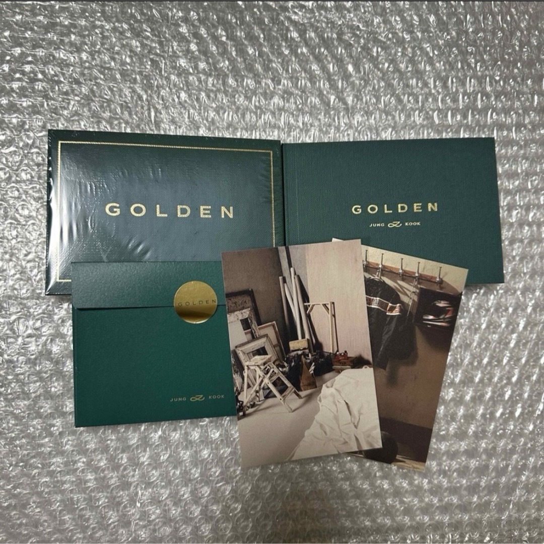 防弾少年団(BTS)(ボウダンショウネンダン)の1個 JUNGKOOK BTS GOLDEN Weverse Albums グク エンタメ/ホビーのタレントグッズ(アイドルグッズ)の商品写真