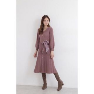 ジルバイジルスチュアート(JILL by JILLSTUART)のJILL by JILLSTUART スカーフ付ニットワンピース(ひざ丈ワンピース)