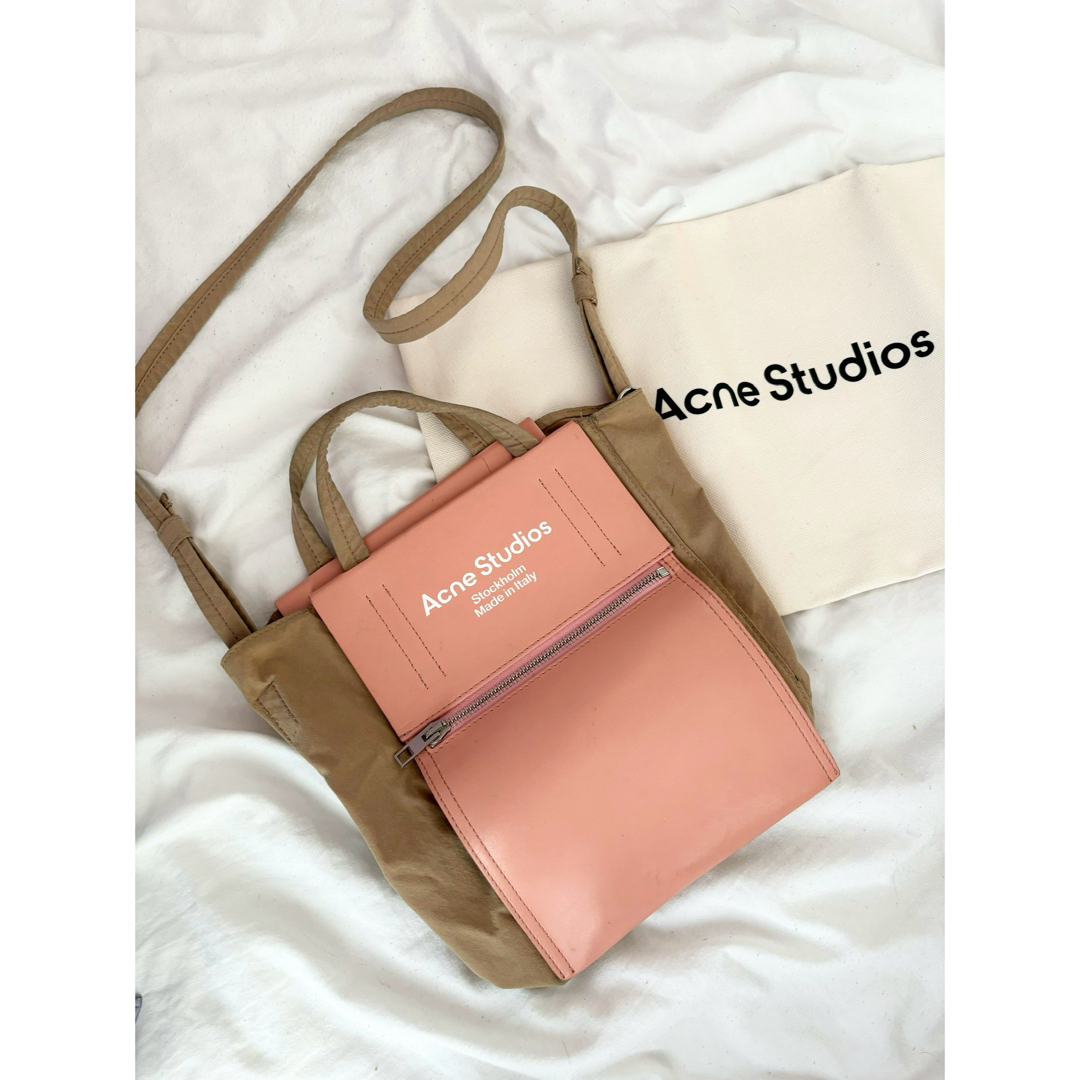 トートバッグAcne Studios トートバッグ　Papery