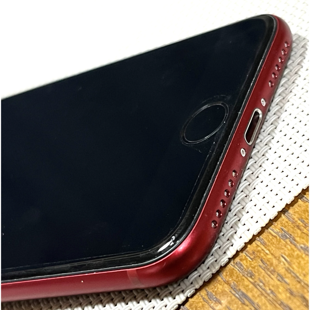 iPhoneSE 第3世代 64GB Red MMYE3J/A A2782 iPhoneSE 第3世代 64GB Red MMYE3J/A A2782