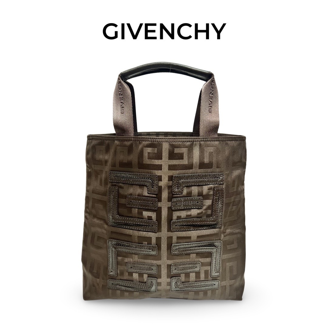 GIVENCHY(ジバンシィ)のGIVENCHY ジバンシィ 4G ロゴ 総柄 トートバッグ ブラウン ナイロン レザーハンドル レディースのバッグ(トートバッグ)の商品写真