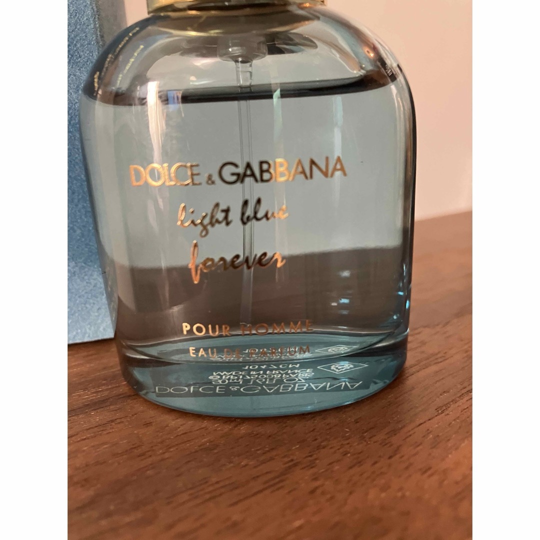 DOLCE&GABBANA(ドルチェアンドガッバーナ)のほぼ満タンDOLCE & GABBANA light blue forever  コスメ/美容の香水(香水(男性用))の商品写真