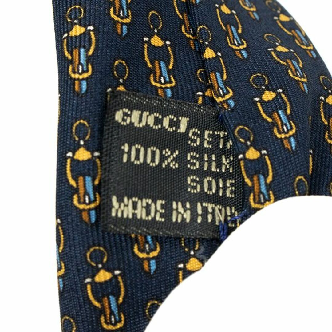 Gucci(グッチ)の【全額返金保証・送料無料】グッチのネクタイ・正規品・極美品・総柄・ネイビー・綺麗 メンズのファッション小物(ネクタイ)の商品写真