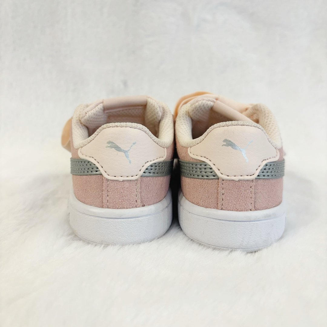 PUMA(プーマ)の【14.5cm女の子】《PUMA》キッズスニーカー ピンク スウェード リボン キッズ/ベビー/マタニティのベビー靴/シューズ(~14cm)(スニーカー)の商品写真