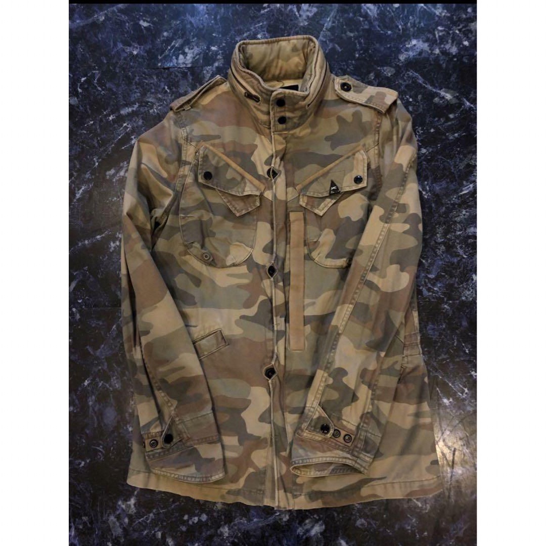 DENHAM(デンハム)のデンハム　DENHAM ミリタリー ジャケット military シャツ メンズのジャケット/アウター(ミリタリージャケット)の商品写真