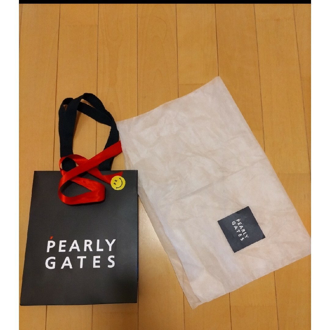 PEARLY GATES(パーリーゲイツ)のパーリーゲイツ　ショッパー　紙袋　ギフト用  (リボン付き) レディースのバッグ(ショップ袋)の商品写真