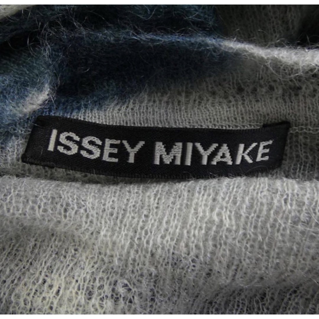 ISSEY MIYAKE(イッセイミヤケ)のISSEY MIYAKE イッセイミヤケ　ニット レディースのトップス(ニット/セーター)の商品写真