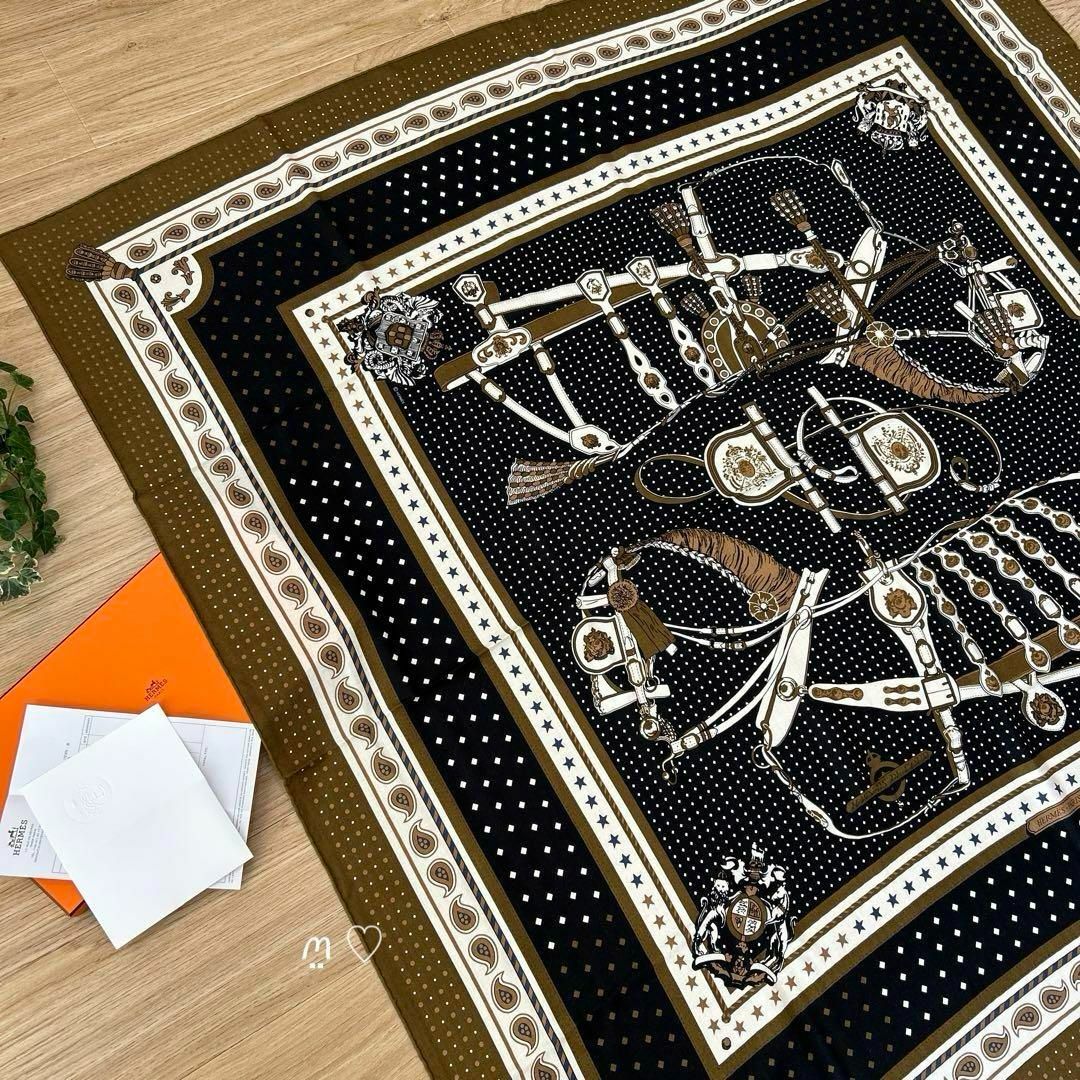 Hermes(エルメス)のHERMES　エルメス　カレ140ジェアン　宮廷の馬具　バンダナ柄　カシシル レディースのファッション小物(バンダナ/スカーフ)の商品写真