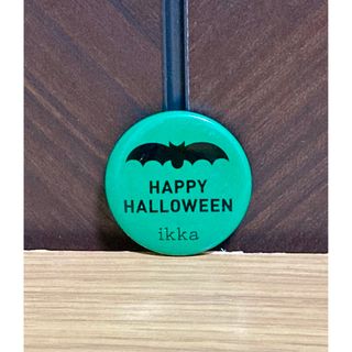 イッカ(ikka)のバッジ ikka イッカ ハロウィン ハロウィーン コウモリ グッズ(その他)