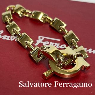 フェラガモ(Ferragamo)の【極美品】サルヴァトーレフェラガモ　ガンチーニ　ブレスレット　ゴールド　トグル(ブレスレット/バングル)