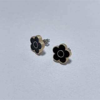 マリークワント(MARY QUANT)の ワリークワント マットゴールド ピアス(ピアス)