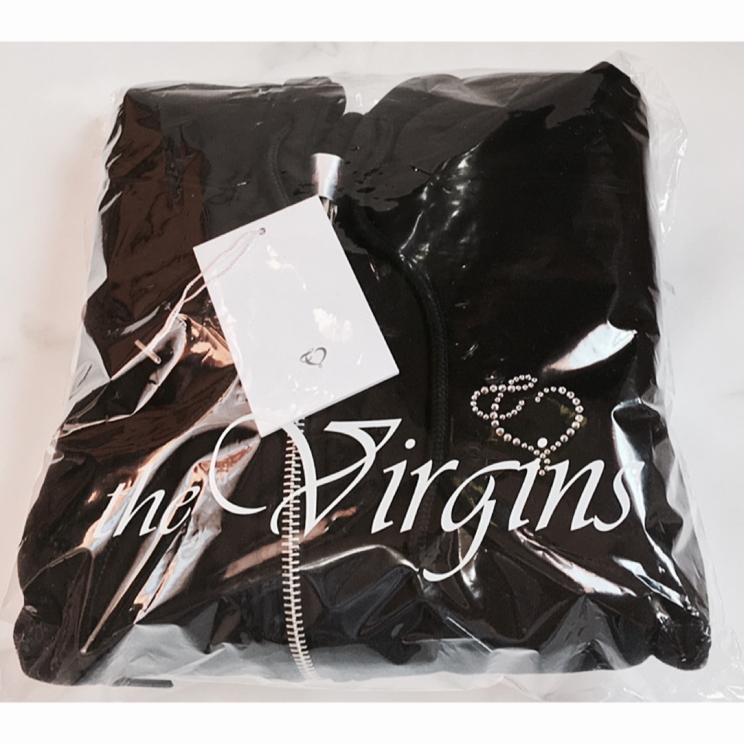 the Virgins(ザヴァージンズ)の限定♥新品未開封theVirgins♥ｈｅａｒｔ　ｂｉｊｏｕ　ｚｉｐｈｏｏｄｉｅ レディースのトップス(パーカー)の商品写真