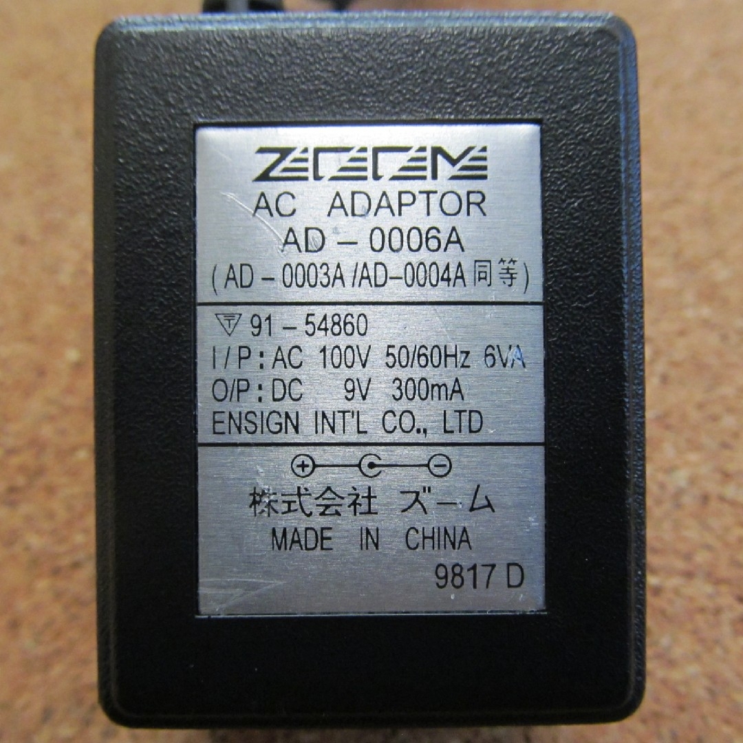 Zoom(ズーム)のZoom ACアダプター 楽器のギター(エフェクター)の商品写真