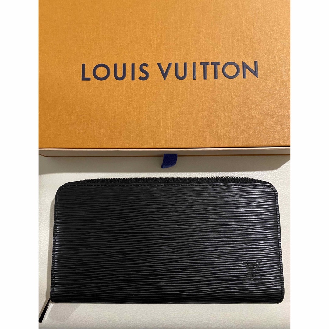 LOUIS VUITTON(ルイヴィトン)の美品★ルイヴィトン エピ ノワールジッピー・ウォレット レディースのファッション小物(財布)の商品写真