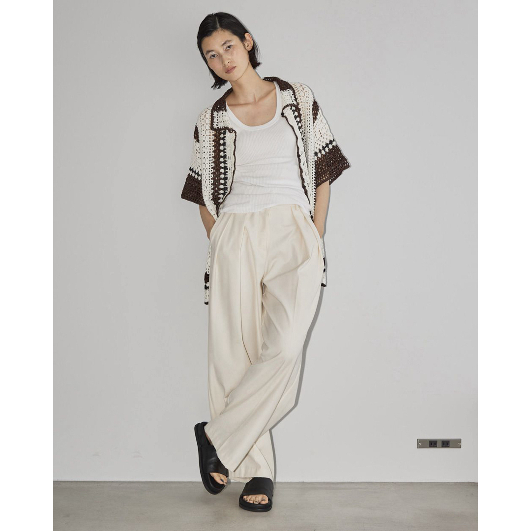 TODAYFUL(トゥデイフル)のtodayful Tuck Twill Trousers レディースのパンツ(カジュアルパンツ)の商品写真