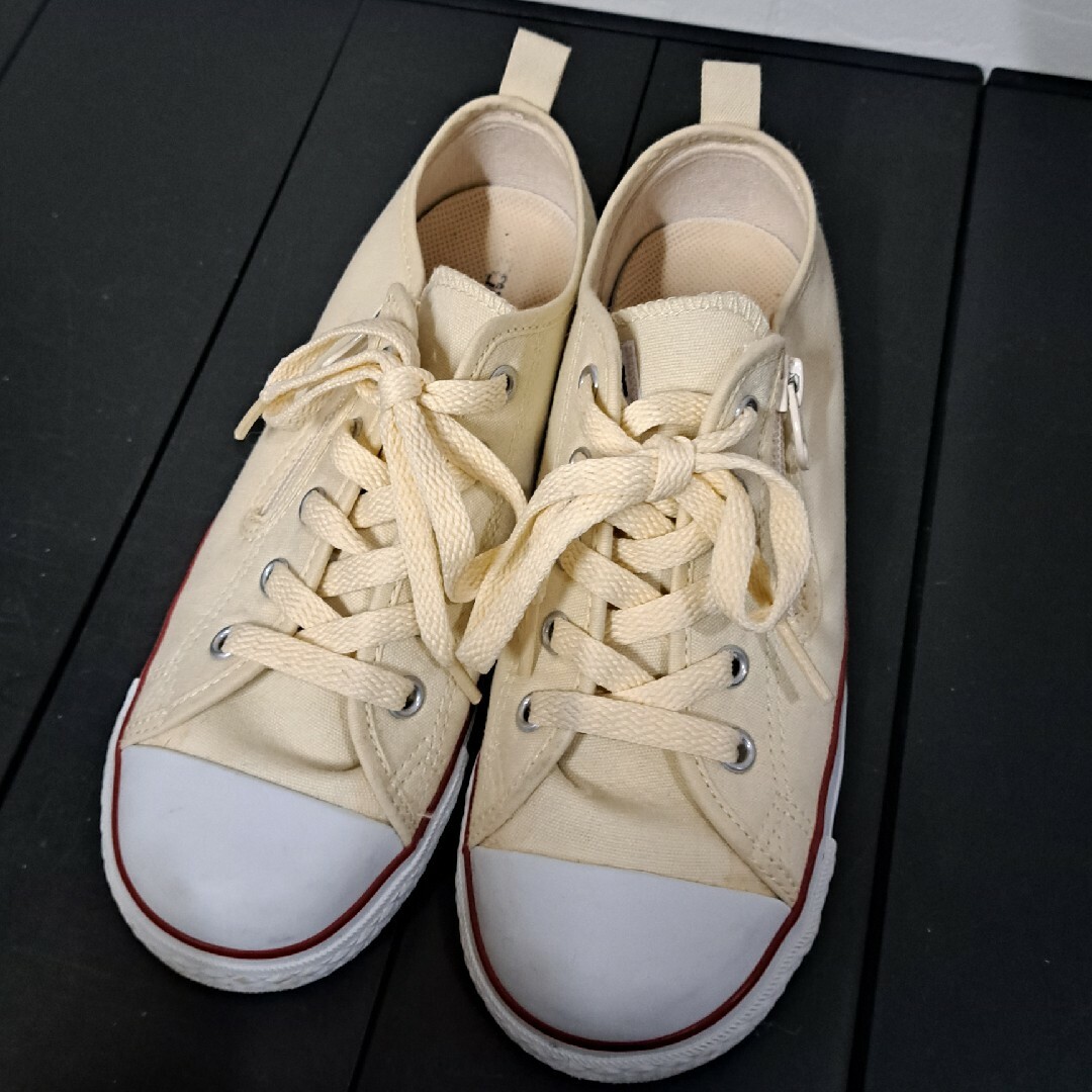 CONVERSE(コンバース)のCONVERSE　22㎝　キッズスニーカー キッズ/ベビー/マタニティのキッズ靴/シューズ(15cm~)(スニーカー)の商品写真