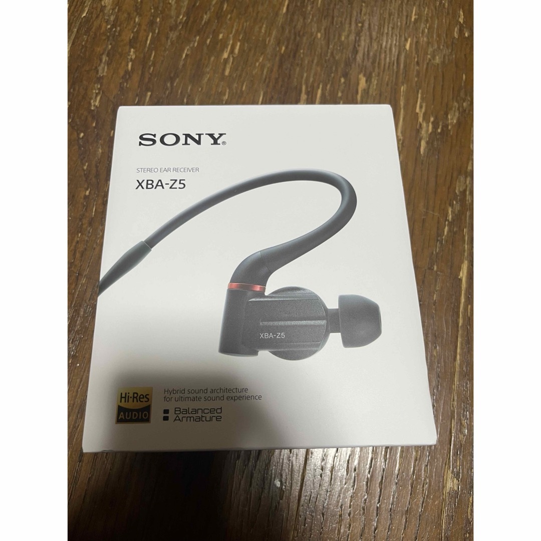  定価80.300円 SONY　イヤホン XBA-Z5 スマホ/家電/カメラのオーディオ機器(ヘッドフォン/イヤフォン)の商品写真