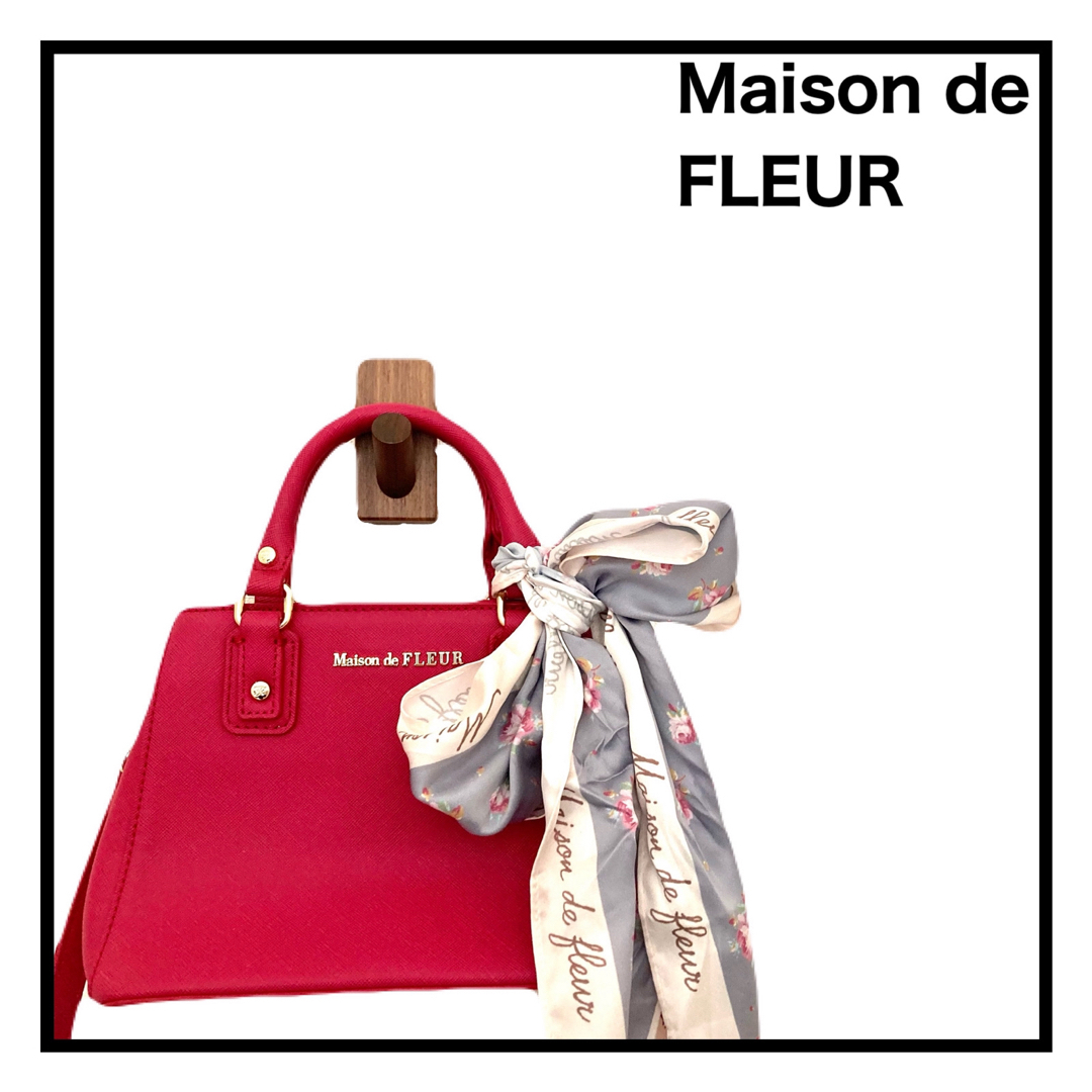 Maison de FLEUR(メゾンドフルール)のメゾンドフルール　2wayショルダーバッグ　トート　ハンド　ピンク　スカーフ付き レディースのバッグ(ショルダーバッグ)の商品写真