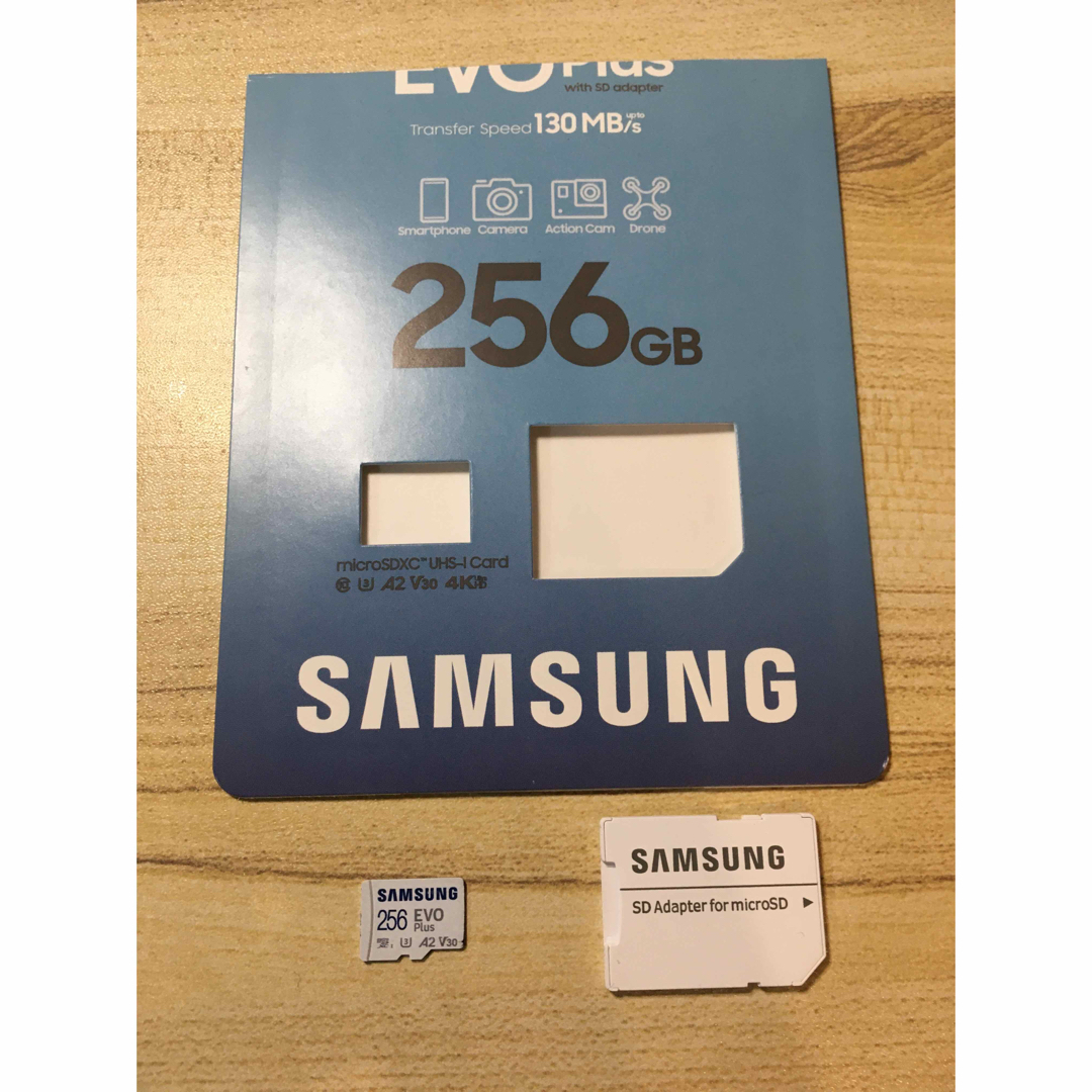 SAMSUNG(サムスン)のマイクロSDカード 256GB SAMSUNG EVO Plus サムスン エボ スマホ/家電/カメラのPC/タブレット(PC周辺機器)の商品写真