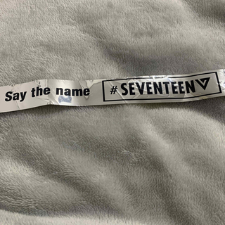 セブンティーン(SEVENTEEN)の#seventeen ライブ　一ロゴ　銀テ(アイドルグッズ)