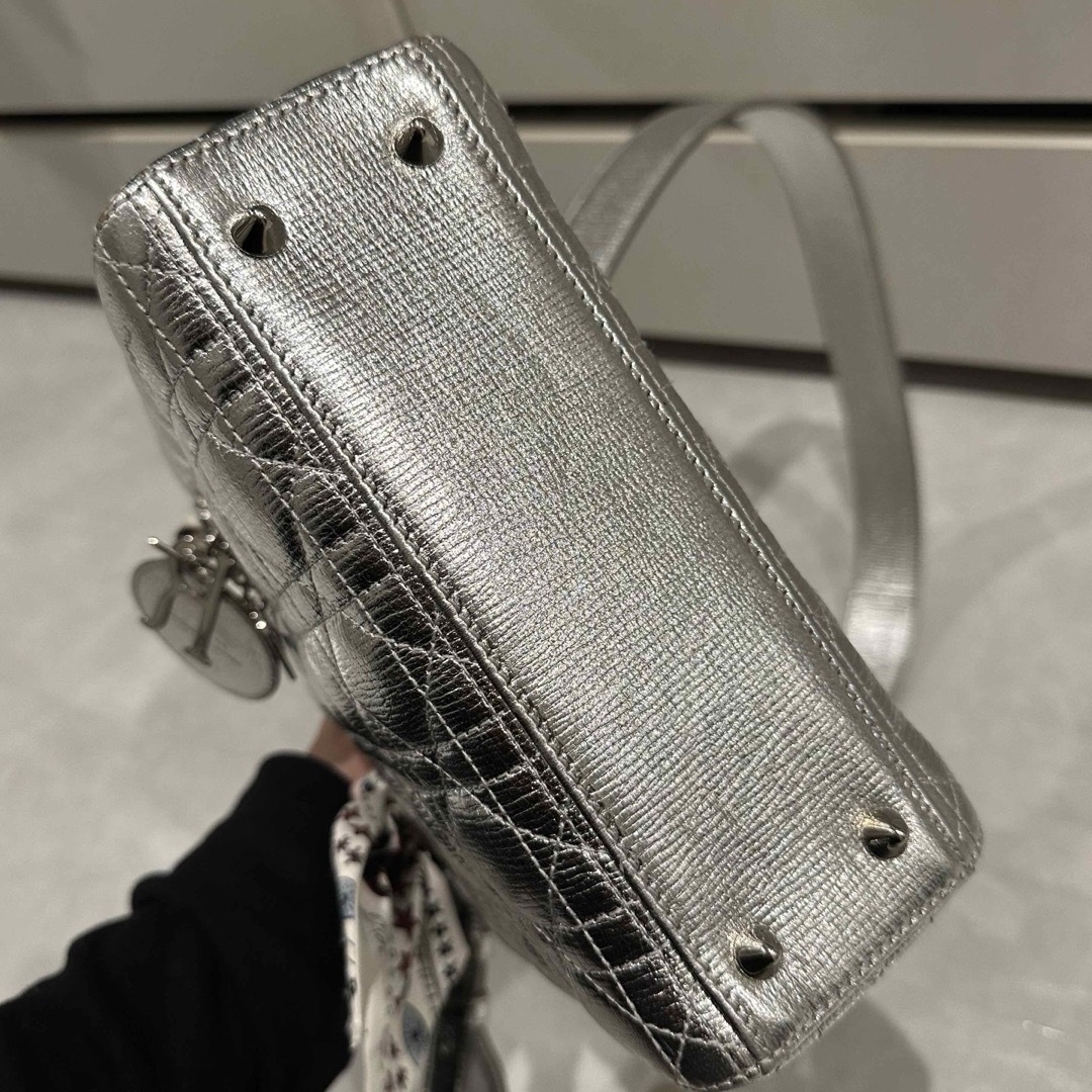 Christian Dior - lady dior スモール シルバーの通販 by Christian Dior - lady dior スモール シルバーの通販 by