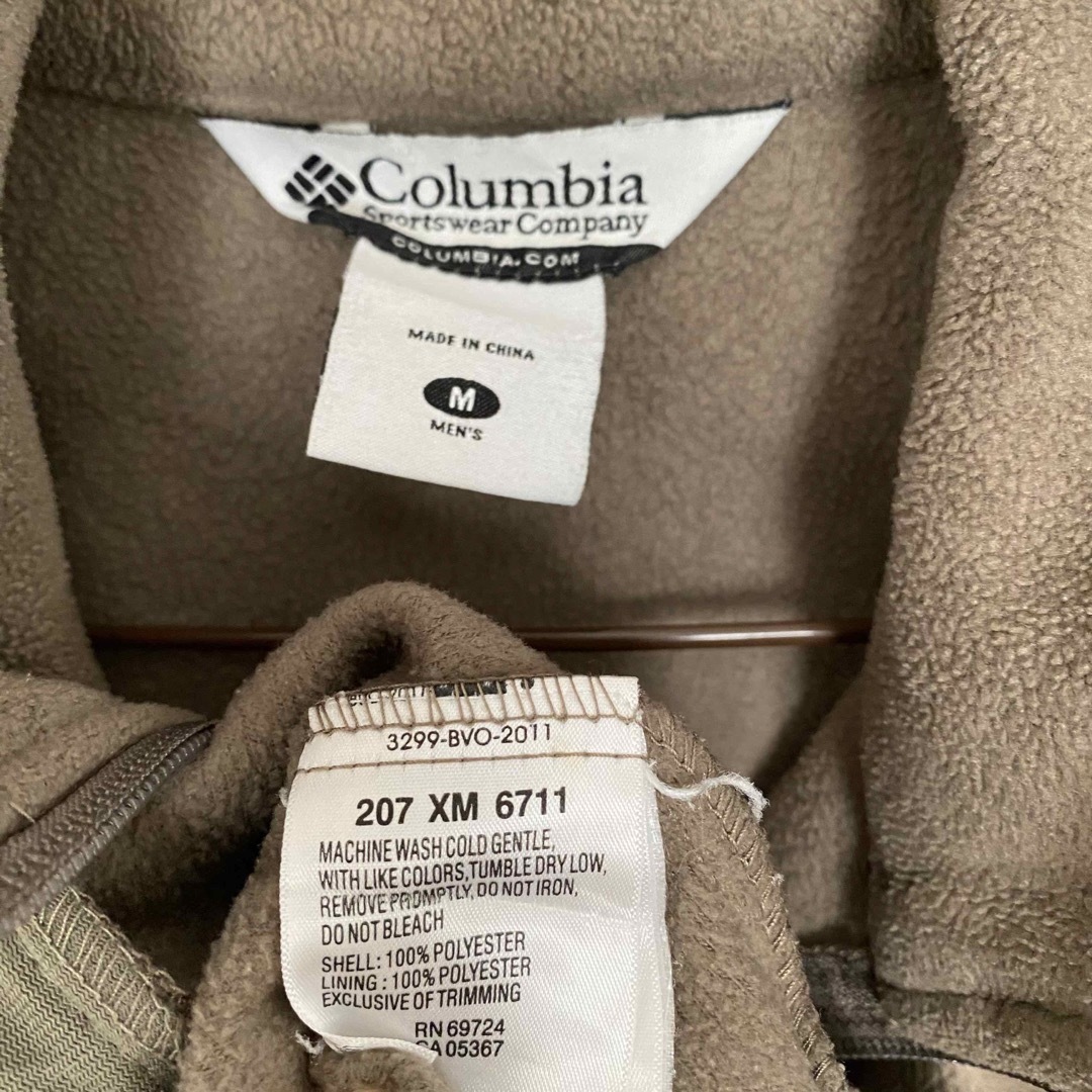Columbia(コロンビア)のコロンビア　ボアフリース　フルジップ　刺繍ロゴ メンズのジャケット/アウター(ブルゾン)の商品写真