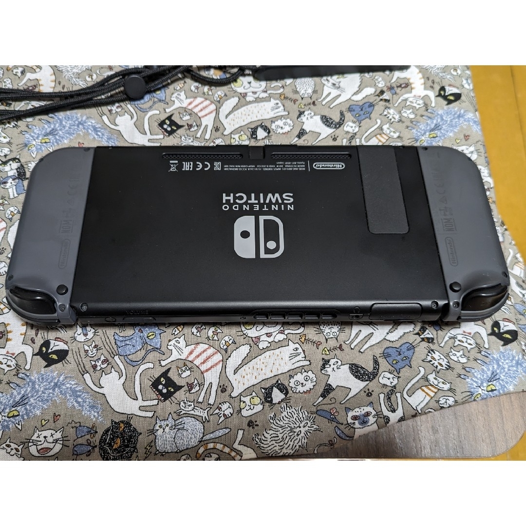 Nintendo Switch(ニンテンドースイッチ)のNintendo Switch  本体  セット　バッテリー強化型　箱無し エンタメ/ホビーのゲームソフト/ゲーム機本体(家庭用ゲーム機本体)の商品写真