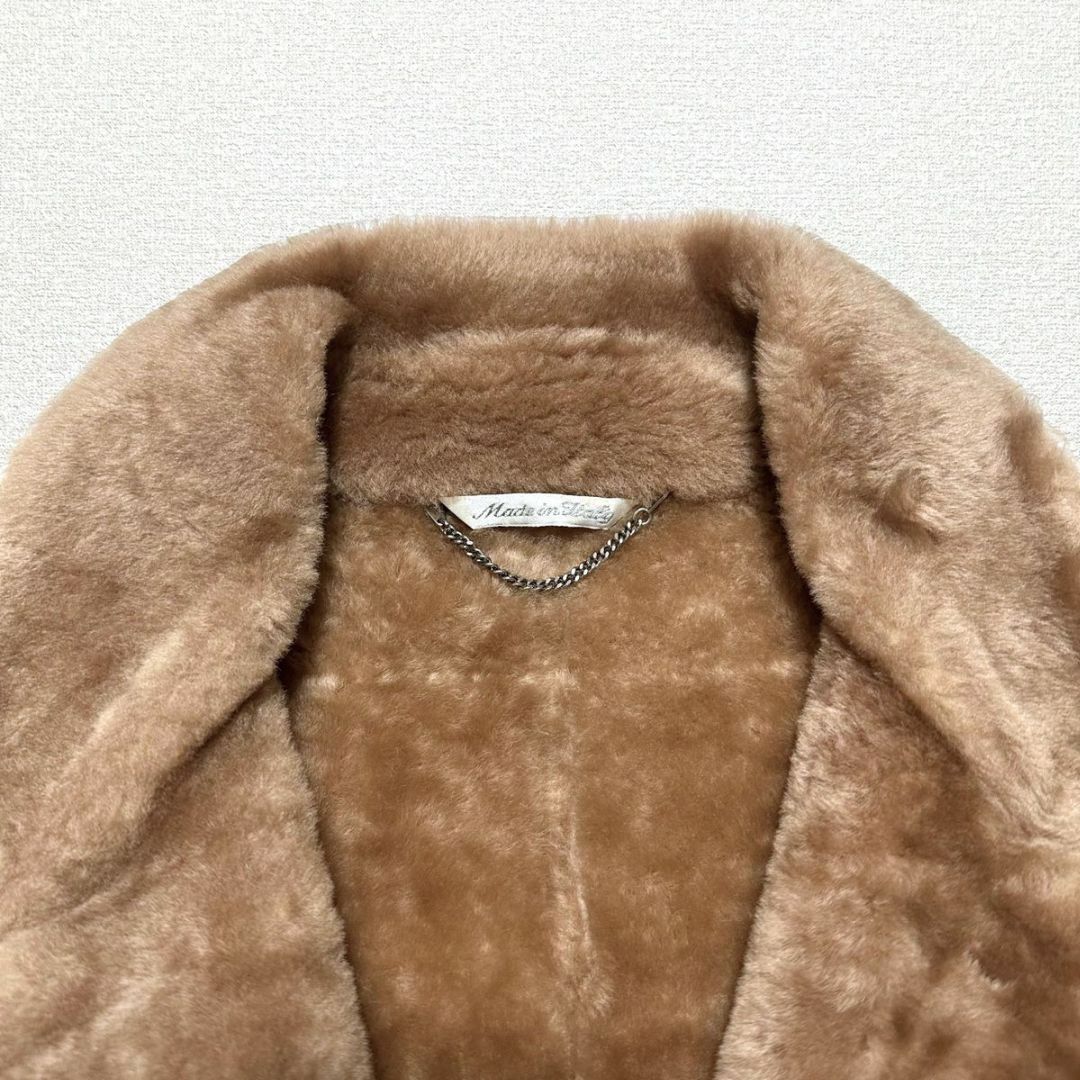 Max Mara(マックスマーラ)の【美品】MAX MARA ムートン ジャケット ムートンコート 白タグ レディースのジャケット/アウター(ムートンコート)の商品写真